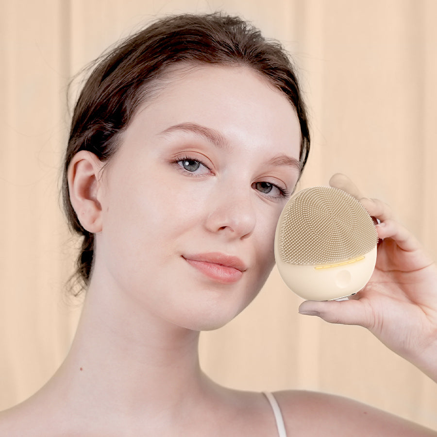 Electric Silicone Facial Cleansing Device